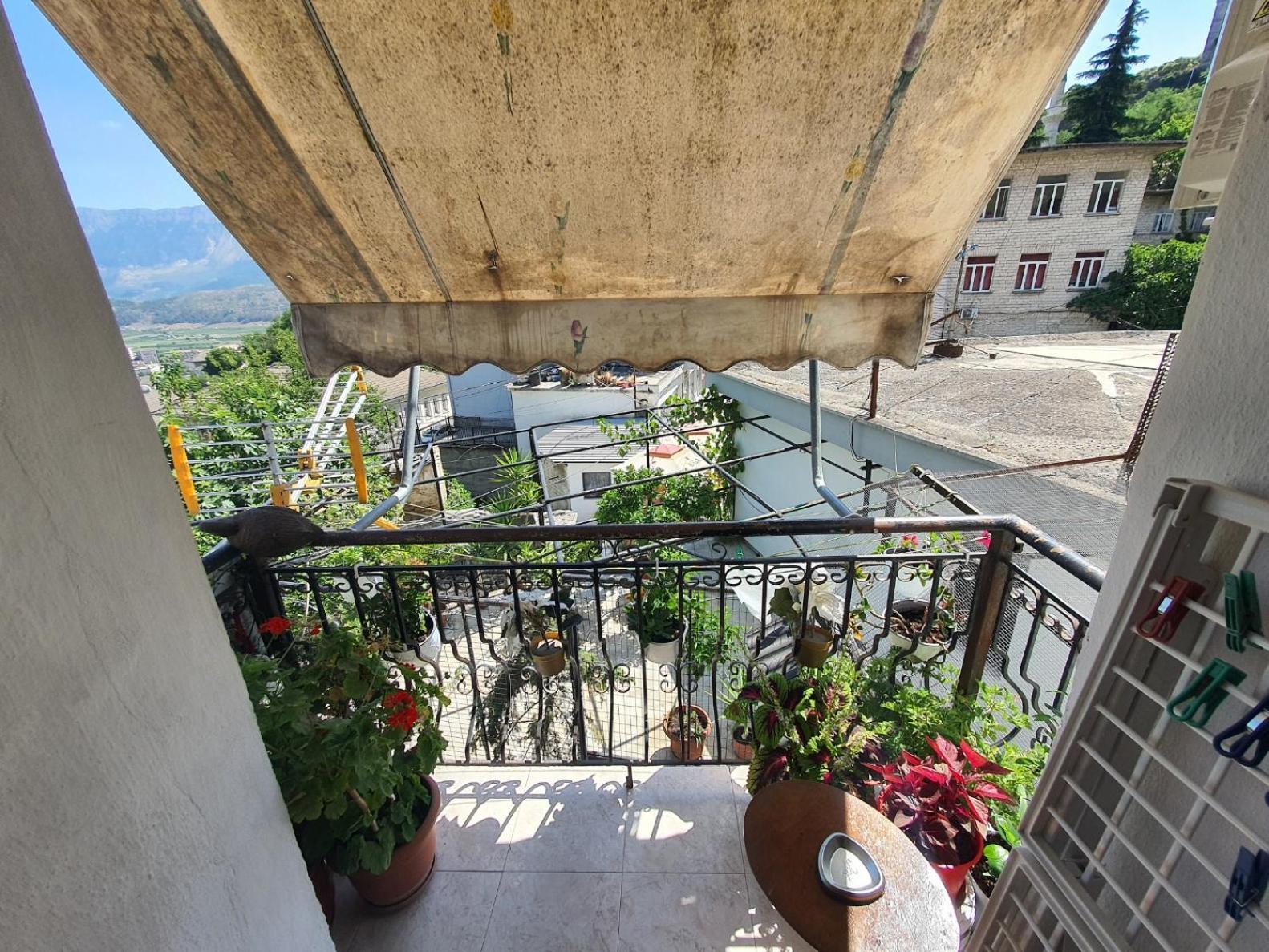 Hida Guest House Gjirokaster Exterior photo